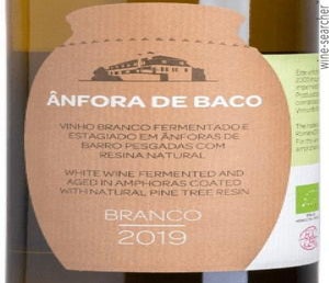 Label 1 of Quinta do Montalto Anfora de Baco Branco