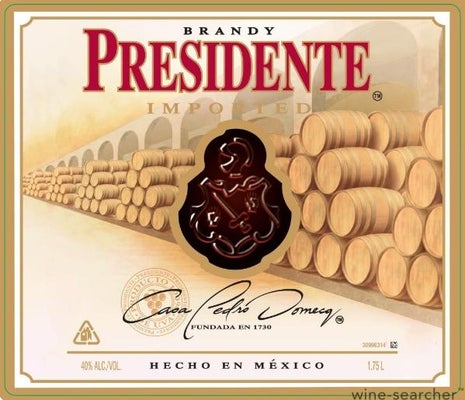 Label 1 of Casa Pedro Domecq Presidente Clasico Brandy
